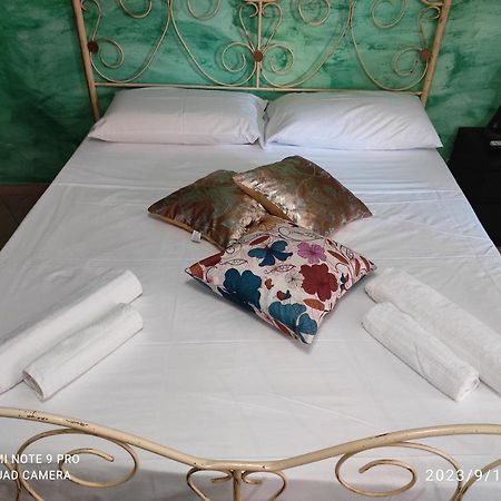 カターニア Valenti Bed & Breakfast エクステリア 写真